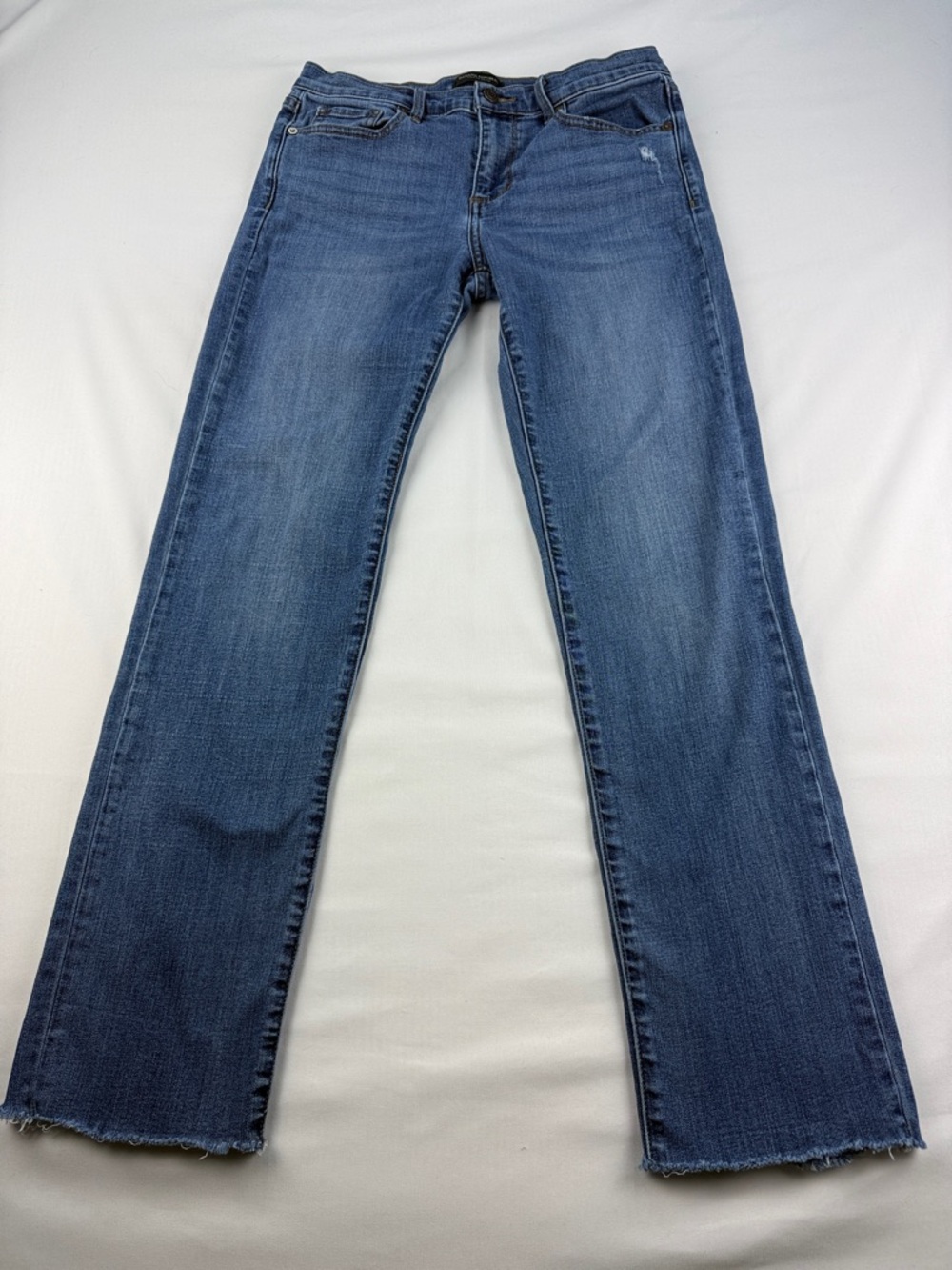 Banana Republic Girlfriend Jeans – Size 28 | Raw Hem Distressed